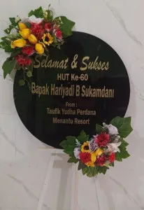 Papan Akrilik Ucapan Ulang Tahun Kresek