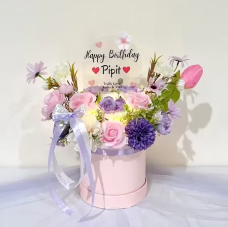 Bloom Box Akrilik Ucapan Ulang Tahun Kresek